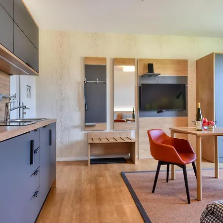 Austernfischer 39 Im Wreecher Idyll Ruegen By Ruyastay Putbus