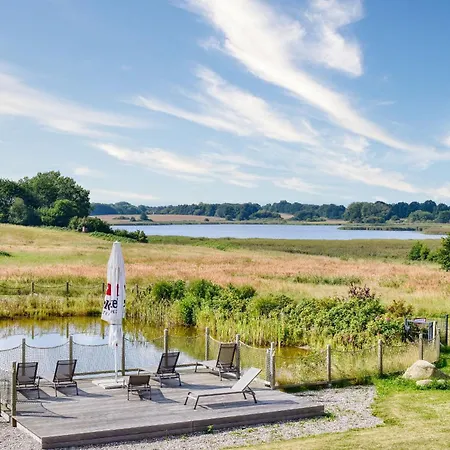 Austernfischer 39 Im Wreecher Idyll Ruegen By Ruyastay Putbus